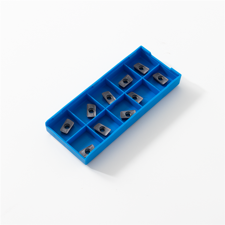 Usine d'outils de fraisage de qualité supérieure Machine-outil CNC APMT1135PDER inserts en carbure noir inserts en carbure outil de tournage de tour